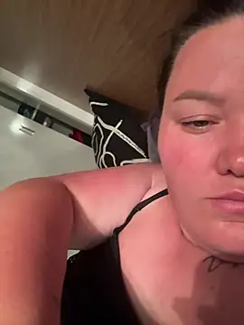 SunnyLeila2101 online show from June 20, 2026, 9:28 pm
