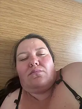 SunnyLeila2101 online show from June 23, 2026, 12:36 pm