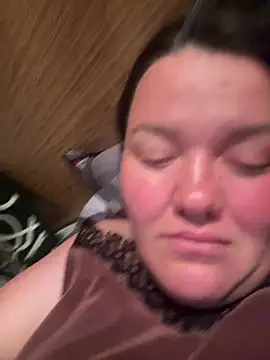 SunnyLeila2101 online show from June 26, 2026, 9:41 pm
