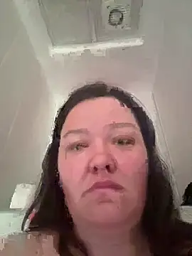 SunnyLeila2101 online show from June 29, 2026, 5:03 am