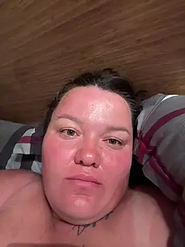 SunnyLeila2101 online show from July 2, 2026, 10:05 pm