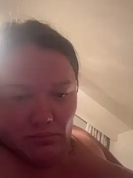 SunnyLeila2101 online show from July 19, 2026, 9:18 pm