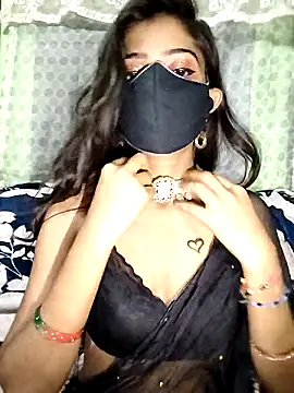 Snapshot of Crystil_love-21 chatting on September 19, 2025, 6:48 am Crystil love-21 online show from September 19, 2025, 6:48 am