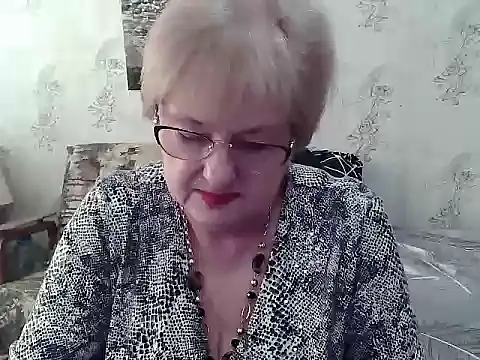 Snapshot of Renata62011 chatting on May 3, 2026, 11:49 am Renata62011 online show from May 3, 2026, 11:49 am