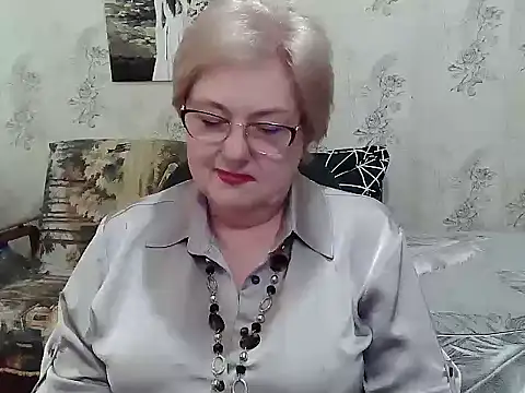 Snapshot of Renata62011 chatting on May 18, 2026, 12:55 pm Renata62011 online show from May 18, 2026, 12:55 pm