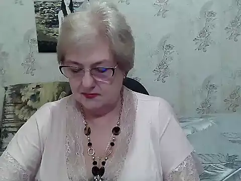 Snapshot of Renata62011 chatting on May 26, 2026, 12:45 pm Renata62011 online show from May 26, 2026, 12:45 pm
