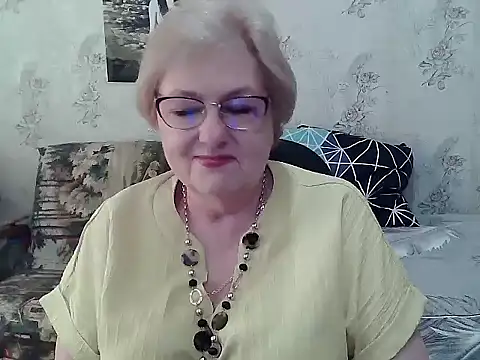 Snapshot of Renata62011 chatting on May 29, 2026, 11:41 am Renata62011 online show from May 29, 2026, 11:41 am