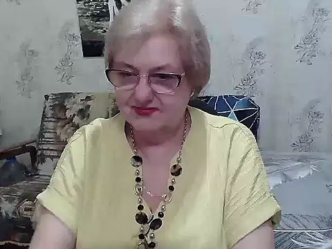 Snapshot of Renata62011 chatting on June 3, 2026, 11:57 am Renata62011 online show from June 3, 2026, 11:57 am