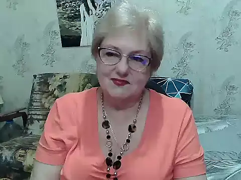 Snapshot of Renata62011 chatting on June 11, 2026, 12:36 pm Renata62011 online show from June 11, 2026, 12:36 pm