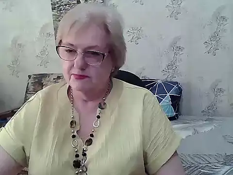 Snapshot of Renata62011 chatting on June 12, 2026, 12:26 pm Renata62011 online show from June 12, 2026, 12:26 pm