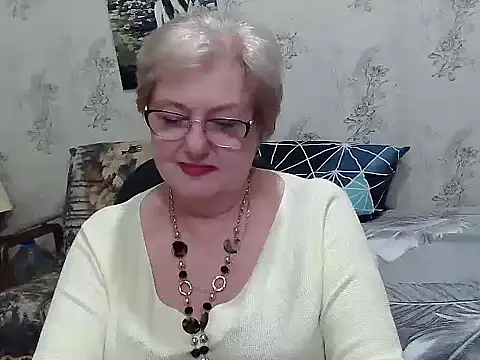 Snapshot of Renata62011 chatting on June 14, 2026, 3:47 pm Renata62011 online show from June 14, 2026, 3:47 pm