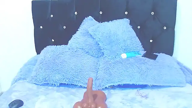 Snapshot of Gabi_Jhons_23 chatting on October 29, 2025, 12:18 pm Gabi Jhons 23 online show from October 29, 2025, 12:18 pm