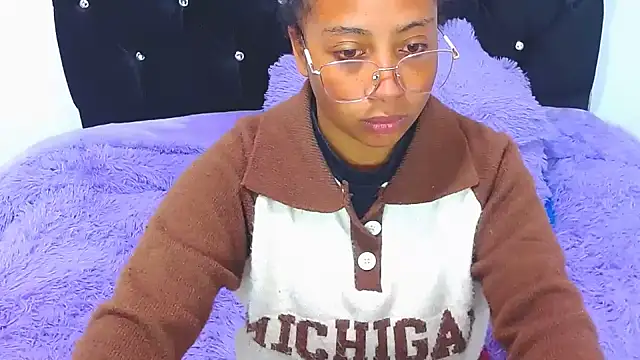 Snapshot of Gabi_Jhons_23 chatting on November 26, 2025, 9:54 am Gabi Jhons 23 online show from November 26, 2025, 9:54 am