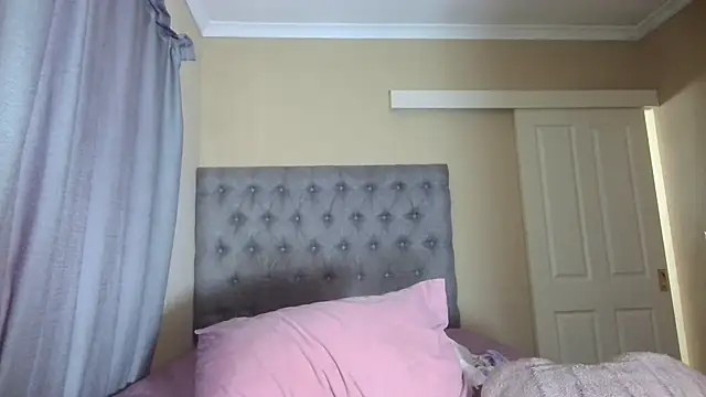 nanababe1 online show from February 23, 2025, 11:33 am