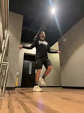 ArturoCardona  online show from February 9, 2026, 10:52 am