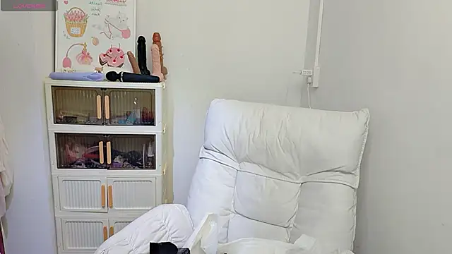 9aunatiis online show from December 13, 2025, 8:04 pm