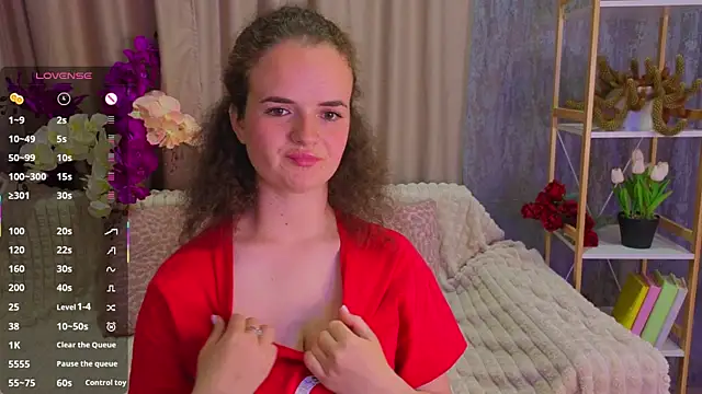Snapshot of Luisa_Rosee chatting on June 9, 2026, 7:25 pm Luisa Rosee online show from June 9, 2026, 7:25 pm