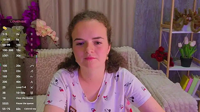 Snapshot of Luisa_Rosee chatting on June 13, 2026, 6:06 pm Luisa Rosee online show from June 13, 2026, 6:06 pm