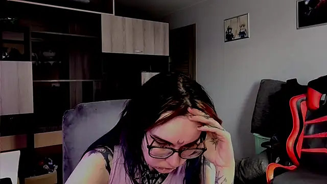 Snapshot of HighelikeGirl chatting on September 16, 2025, 9:43 am HighelikeGirl online show from September 16, 2025, 9:43 am