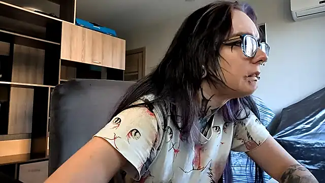 Snapshot of HighelikeGirl chatting on September 23, 2025, 2:09 pm HighelikeGirl online show from September 23, 2025, 2:09 pm