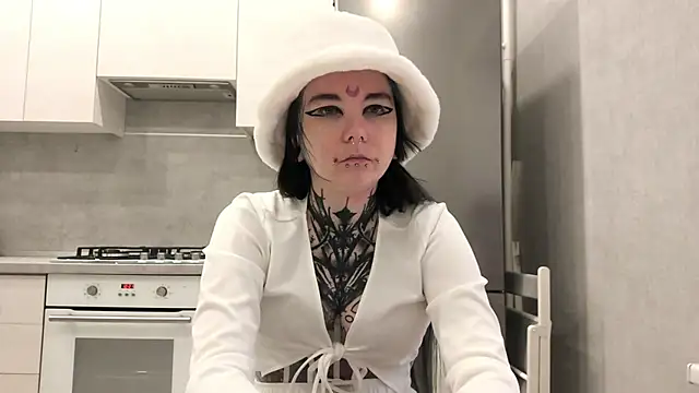 Snapshot of HighelikeGirl chatting on January 9, 2026, 7:11 am HighelikeGirl online show from January 9, 2026, 7:11 am