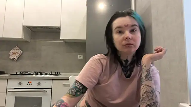 Snapshot of HighelikeGirl chatting on February 24, 2026, 4:10 am HighelikeGirl online show from February 24, 2026, 4:10 am