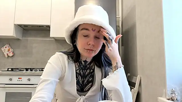 Snapshot of HighelikeGirl chatting on March 6, 2026, 6:10 am HighelikeGirl online show from March 6, 2026, 6:10 am