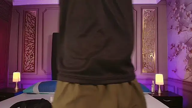 Snapshot of KingStark_ chatting on November 25, 2025, 10:48 am KingStark online show from November 25, 2025, 10:48 am