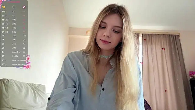 FruityXo online show from June 1, 2026, 11:01 am