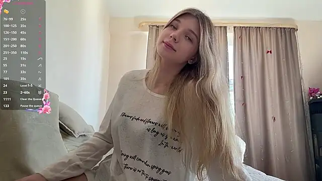 FruityXo online show from June 21, 2026, 12:52 pm