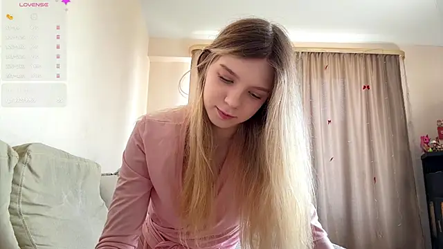FruityXo online show from July 18, 2026, 11:14 am