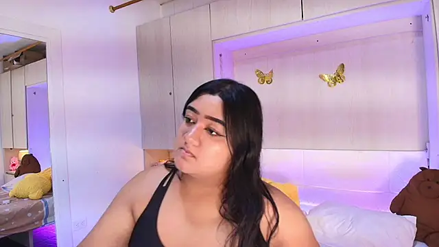 LilyWhitney online show from July 3, 2026, 4:08 am