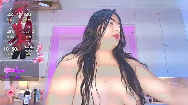 LilyWhitney online show from July 19, 2026, 4:22 pm