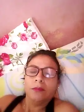 Snapshot of chocoluze chatting on July 13, 2026, 3:15 pm chocoluze online show from July 13, 2026, 3:15 pm