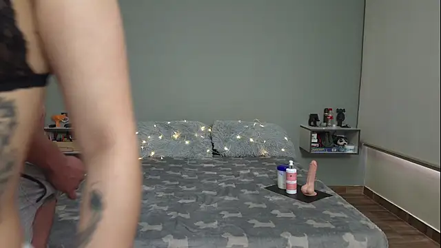 Snapshot of spicyjtom_a chatting on October 14, 2025, 2:07 pm spicyjtom a online show from October 14, 2025, 2:07 pm