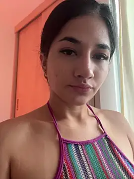 Snapshot of LauraCatalina chatting on November 21, 2025, 11:53 am LauraCatalina online show from November 21, 2025, 11:53 am