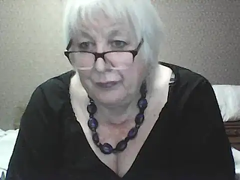 Alexia64231 online show from September 10, 2025, 3:23 pm
