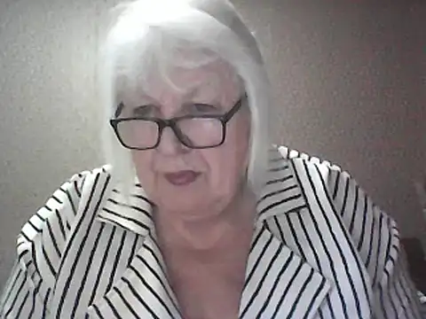Alexia64231 online show from April 1, 2026, 2:56 am