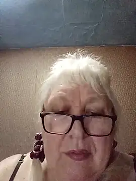 Alexia64231 online show from June 13, 2026, 10:08 pm