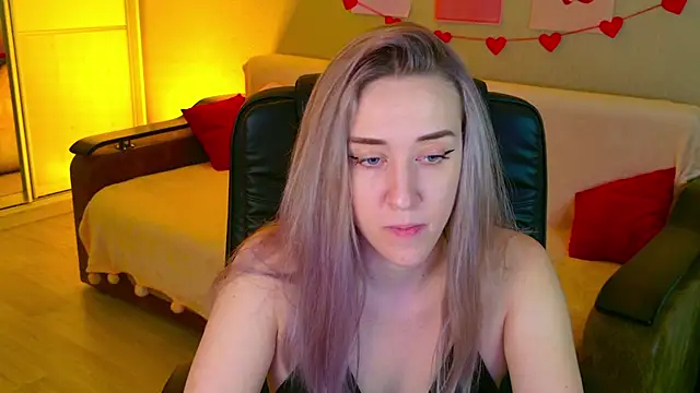 Snapshot of Free_Harmony chatting on October 6, 2025, 7:33 pm Free Harmony online show from October 6, 2025, 7:33 pm