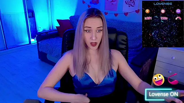 Snapshot of Free_Harmony chatting on November 8, 2025, 7:23 pm Free Harmony online show from November 8, 2025, 7:23 pm