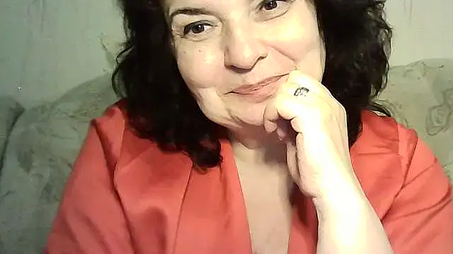 Snapshot of LedyNika chatting on May 11, 2026, 8:28 pm LedyNika online show from May 11, 2026, 8:28 pm
