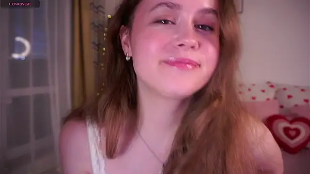 Snapshot of SusannaScholler chatting on June 10, 2026, 11:24 pm SusannaScholler online show from June 10, 2026, 11:24 pm
