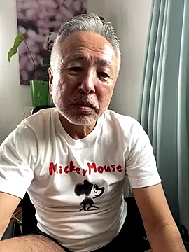 Snapshot of gholly2007 chatting on September 18, 2025, 2:02 am gholly2007 online show from September 18, 2025, 2:02 am