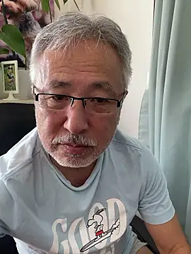 Snapshot of gholly2007 chatting on September 26, 2025, 2:15 am gholly2007 online show from September 26, 2025, 2:15 am