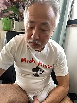 Snapshot of gholly2007 chatting on October 6, 2025, 2:09 am gholly2007 online show from October 6, 2025, 2:09 am