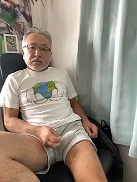 Snapshot of gholly2007 chatting on October 12, 2025, 3:27 am gholly2007 online show from October 12, 2025, 3:27 am