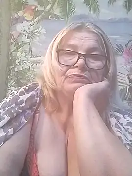 Snapshot of MargaritaSweet51 chatting on December 16, 2025, 11:21 pm MargaritaSweet51 online show from December 16, 2025, 11:21 pm