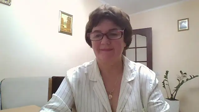 Snapshot of Galina56301 chatting on October 9, 2025, 3:43 pm Galina56301 online show from October 9, 2025, 3:43 pm