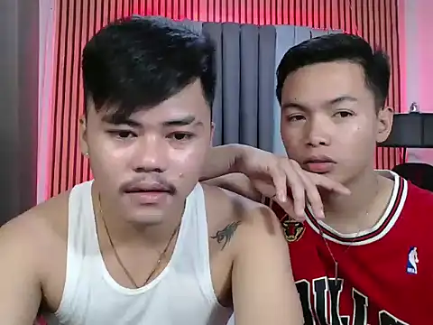 hot emman online show from November 19, 2025, 5:07 am